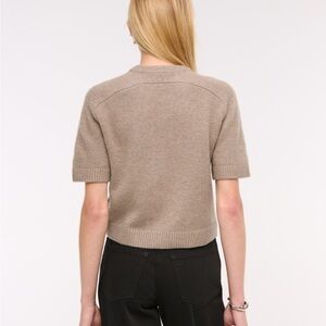 Abercrombie & Fitch women’s short sleeve sweater